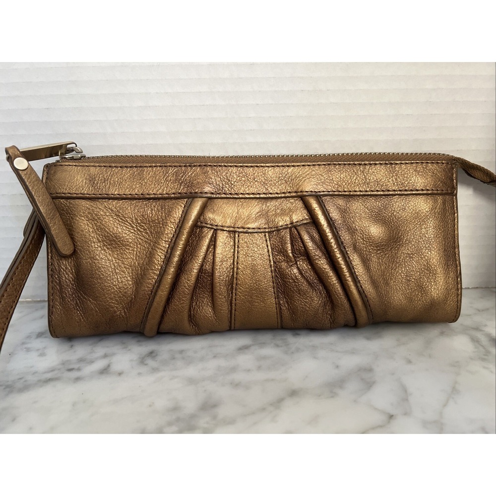 JUNIOR DRAKE Kelly Soft Pleated Distressed Leather Gold Zip Wristlet